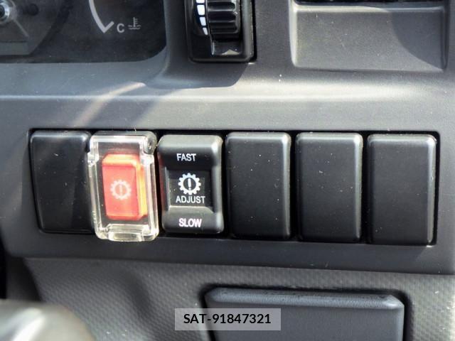 Isuzu ELF TRUCK 2018-03 7961404-18