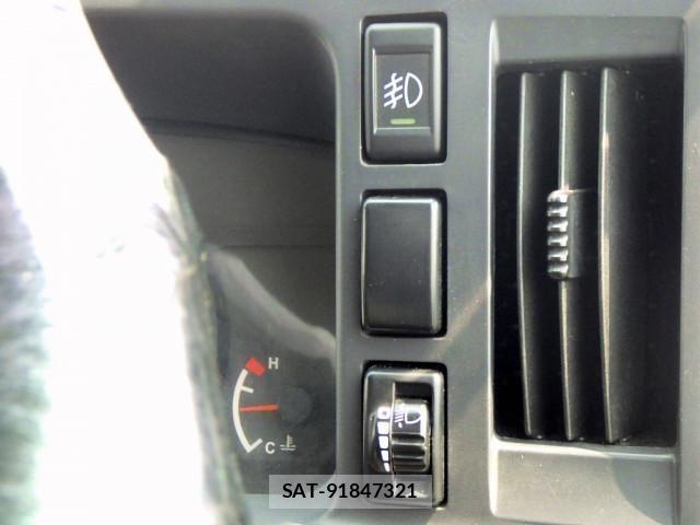 Isuzu ELF TRUCK 2018-03 7961404-19