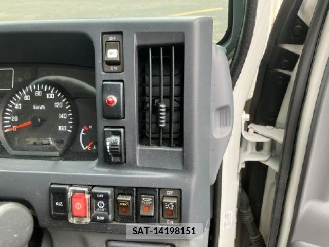 Isuzu ELF TRUCK 2016-05 7961494-22