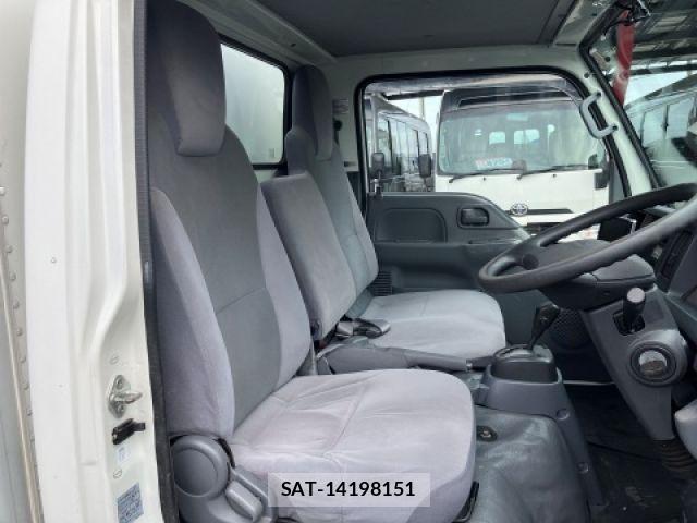 Isuzu ELF TRUCK 2016-05 7961494-23