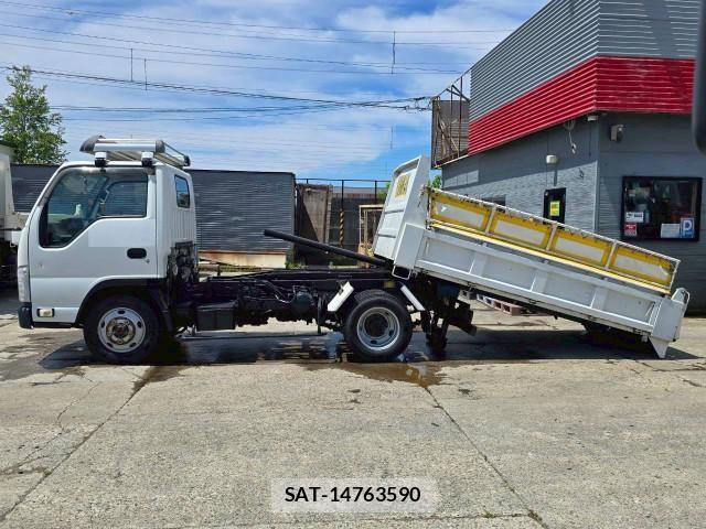 Isuzu ELF TRUCK 2015-11 7961405-4