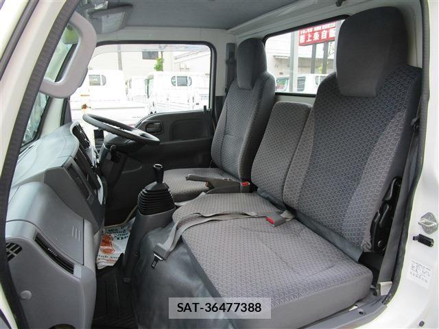 Isuzu ELF TRUCK 2019-04 7961431-14