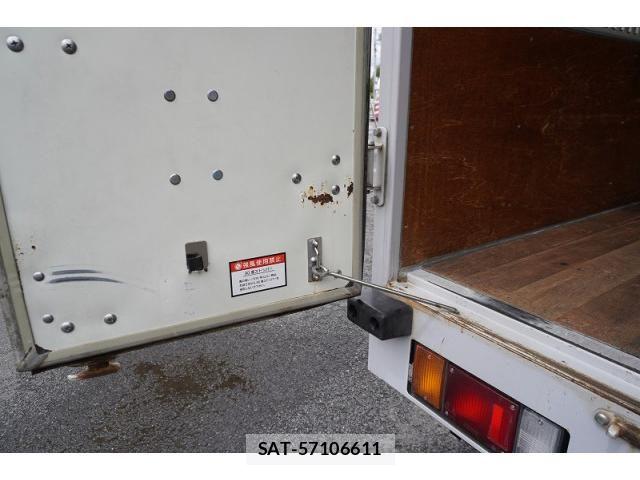 Isuzu ELF TRUCK 2016-06 7961466-25