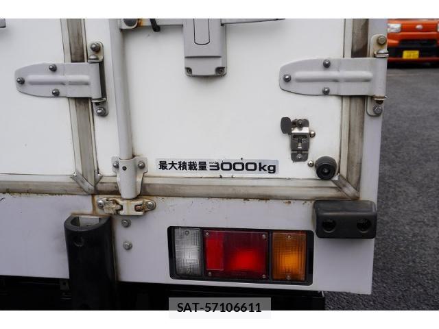 Isuzu ELF TRUCK 2016-06 7961466-27