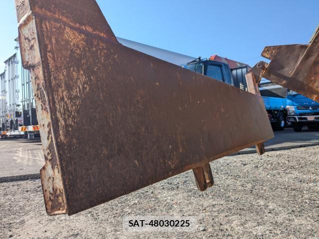 Isuzu ELF TRUCK 2016-12 7961433-9
