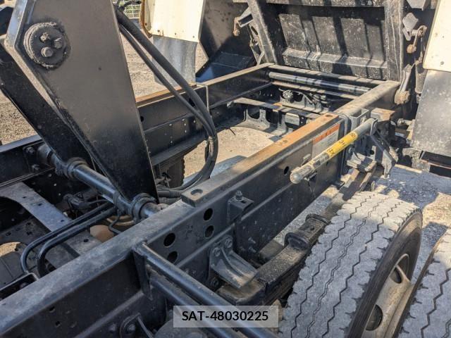 Isuzu ELF TRUCK 2016-12 7961433-16
