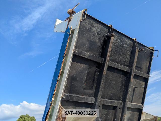 Isuzu ELF TRUCK 2016-12 7961433-19