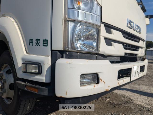Isuzu ELF TRUCK 2016-12 7961433-24