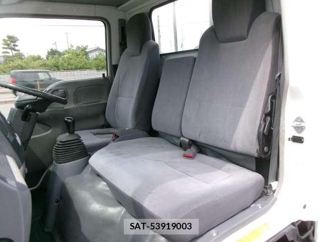 Isuzu ELF TRUCK 2010-04 7961482-15