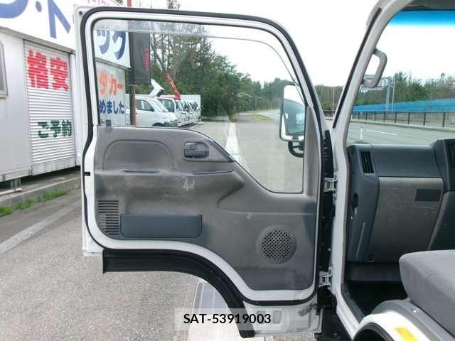 Isuzu ELF TRUCK 2010-04 7961482-17