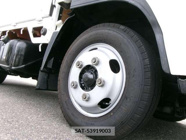 Isuzu ELF TRUCK 2010-04 7961482-19