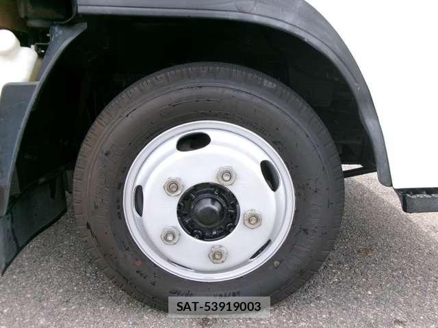 Isuzu ELF TRUCK 2010-04 7961482-20