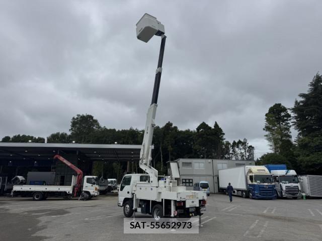 Isuzu ELF TRUCK 2018-07 7961444-11