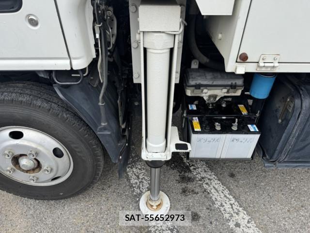 Isuzu ELF TRUCK 2018-07 7961444-19
