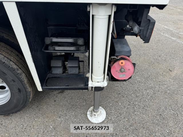 Isuzu ELF TRUCK 2018-07 7961444-20