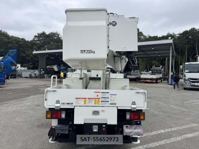 Isuzu ELF TRUCK 2018-07 7961444-8