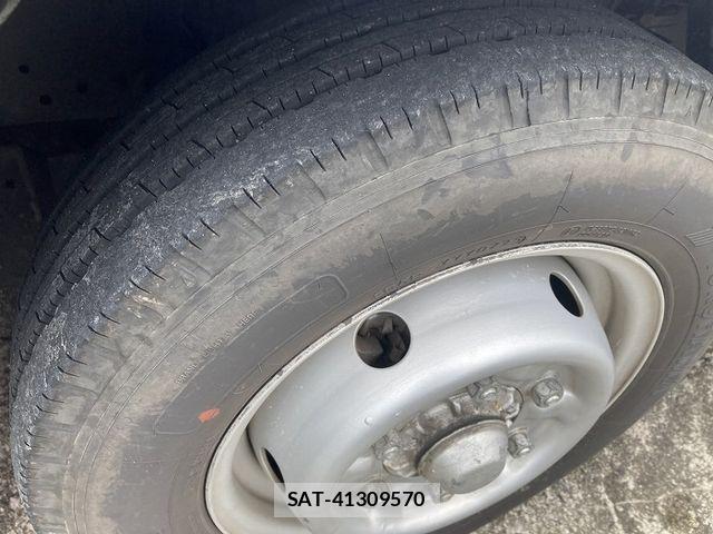 Isuzu ELF TRUCK 2012-03 7961423-10
