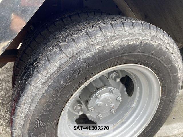 Isuzu ELF TRUCK 2012-03 7961423-11