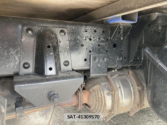 Isuzu ELF TRUCK 2012-03 7961423-12