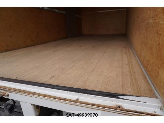 Isuzu ELF TRUCK 2020-03 7961449-22