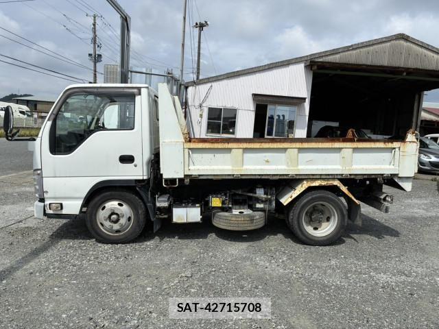 Isuzu ELF TRUCK 2026-03 7961398-4