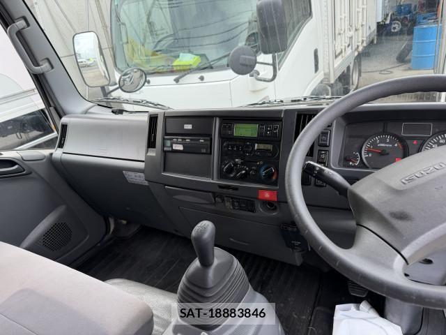 Isuzu ELF TRUCK 2016-11 7961424-12