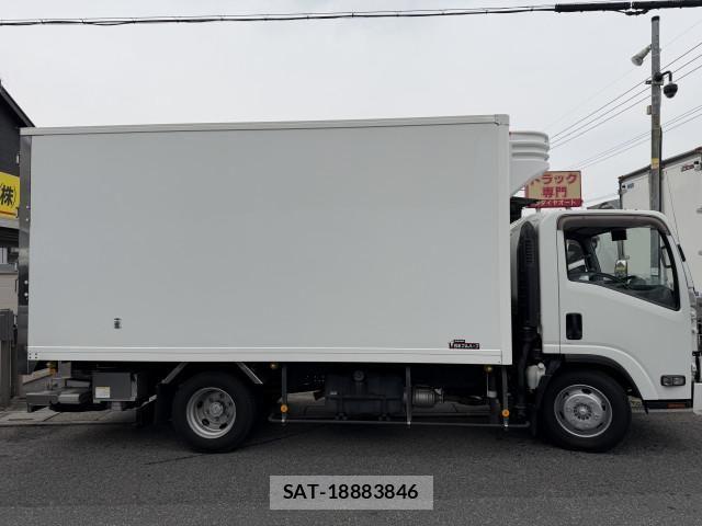 Isuzu ELF TRUCK 2016-11 7961424-2