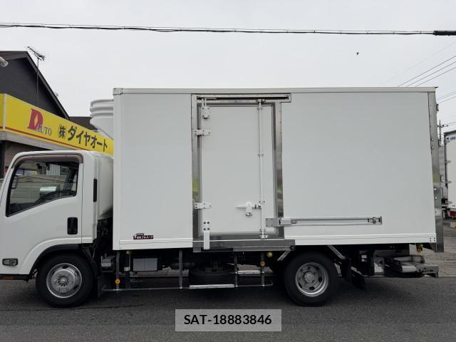 Isuzu ELF TRUCK 2016-11 7961424-3