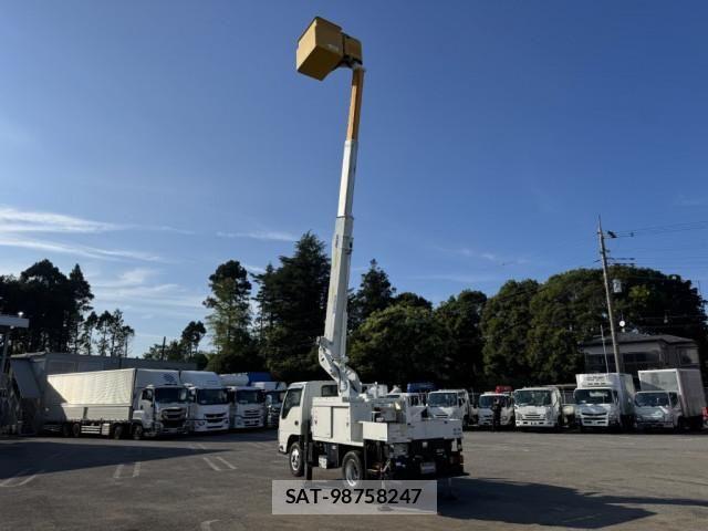 Isuzu ELF TRUCK 2016-03 7961443-11