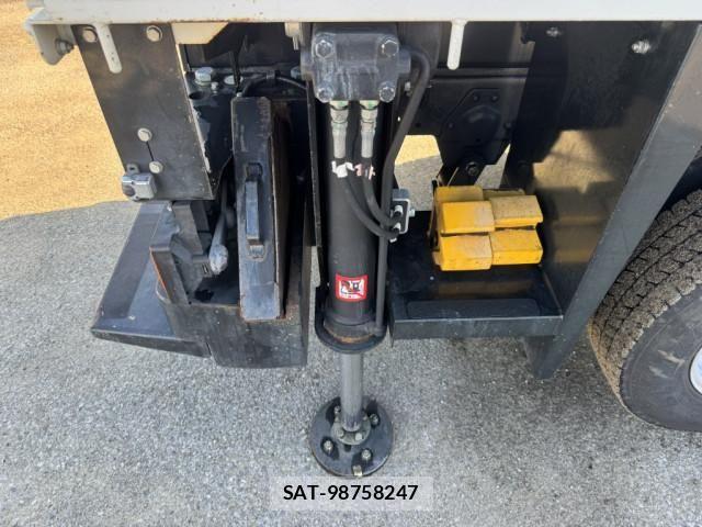 Isuzu ELF TRUCK 2016-03 7961443-18