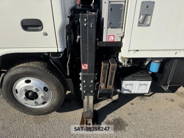 Isuzu ELF TRUCK 2016-03 7961443-20