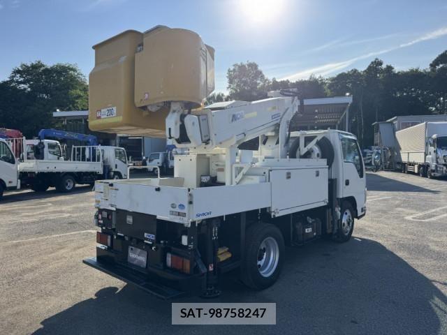 Isuzu ELF TRUCK 2016-03 7961443-3