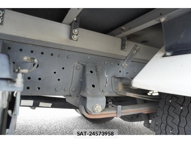 Isuzu ELF TRUCK 2021-05 7961442-10