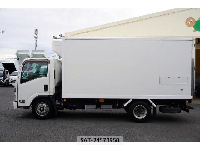 Isuzu ELF TRUCK 2021-05 7961442-2