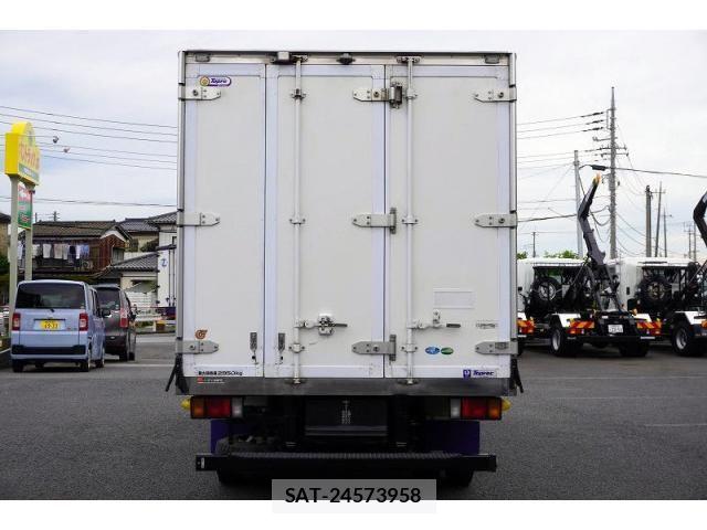 Isuzu ELF TRUCK 2021-05 7961442-3
