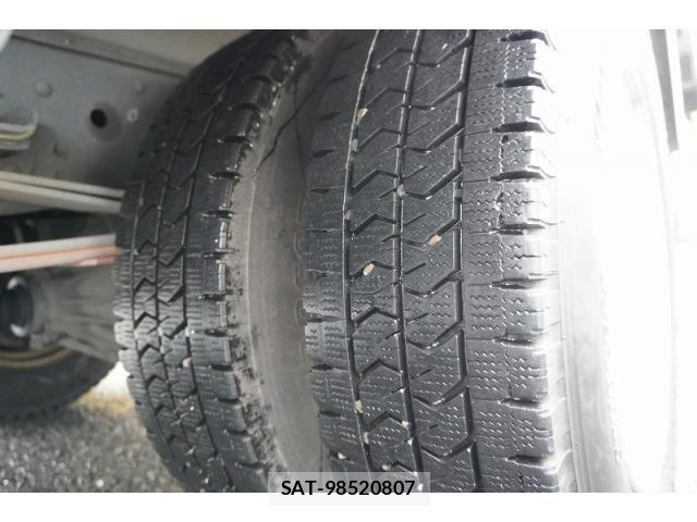Isuzu ELF TRUCK 2021-05 7961422-9