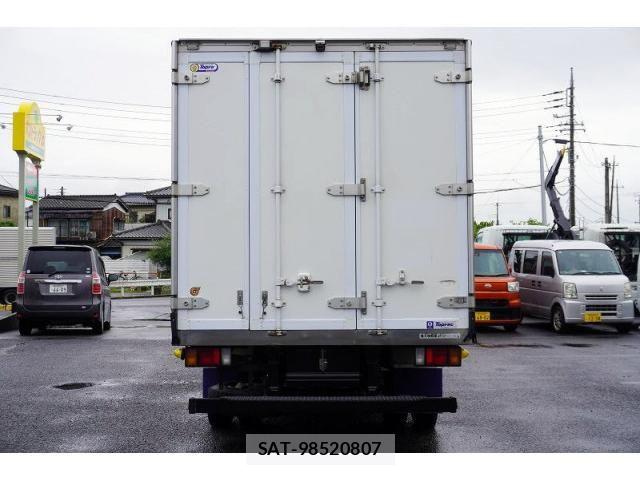 Isuzu ELF TRUCK 2021-05 7961422-3