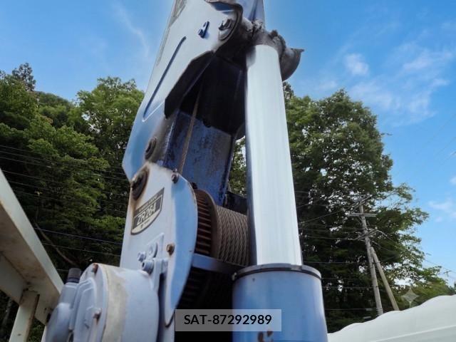 Isuzu ELF TRUCK 2005-01 7961464-8