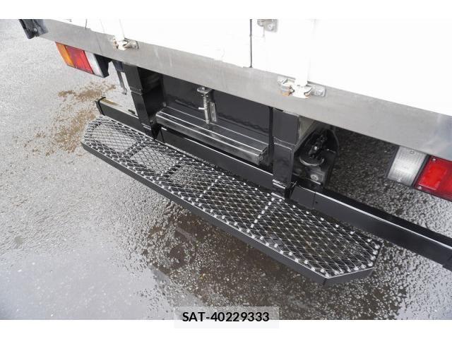 Isuzu ELF TRUCK 2021-05 7961432-24