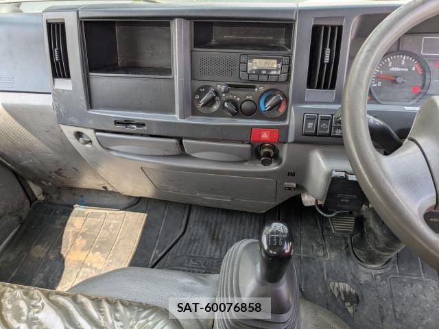 Isuzu ELF TRUCK 2017-02 7961393-10