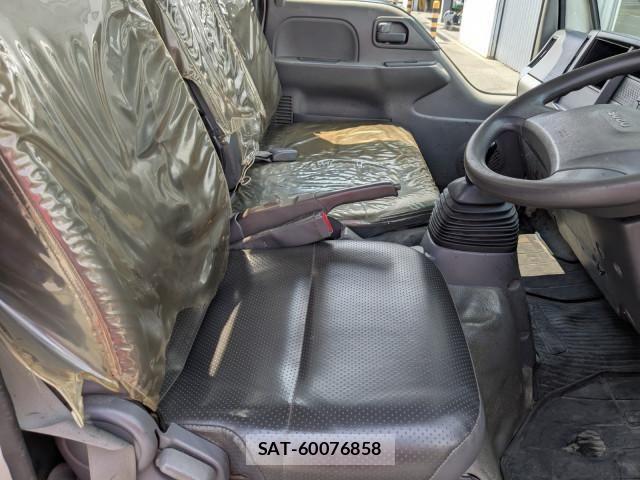 Isuzu ELF TRUCK 2017-02 7961393-12