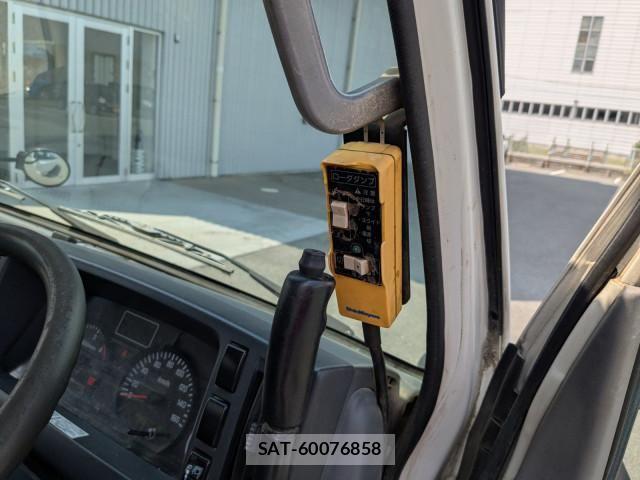 Isuzu ELF TRUCK 2017-02 7961393-13