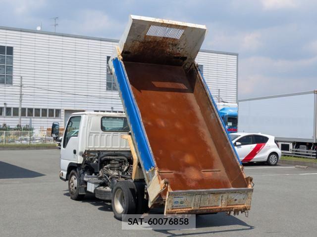 Isuzu ELF TRUCK 2017-02 7961393-26