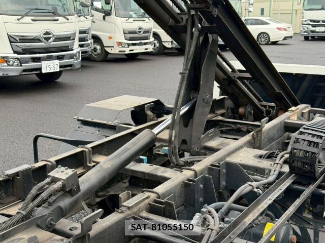 Isuzu ELF TRUCK 2024-01 7961373-23