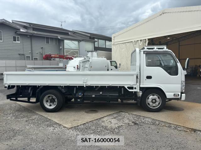 Isuzu ELF TRUCK 2020-05 7961397-3