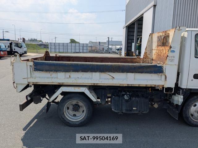 Isuzu ELF TRUCK 2018-02 7961389-16
