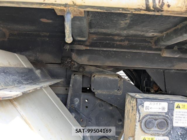 Isuzu ELF TRUCK 2018-02 7961389-8