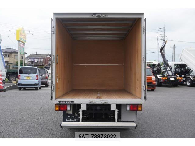 Isuzu ELF TRUCK 2020-05 7961427-17
