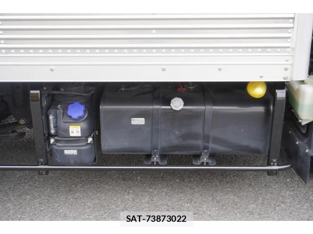 Isuzu ELF TRUCK 2020-05 7961427-26
