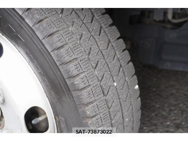 Isuzu ELF TRUCK 2020-05 7961427-8